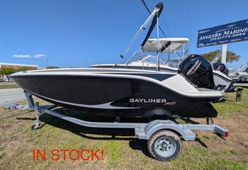 2025 Bayliner M15 Solid Black Boat